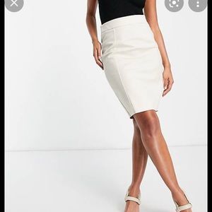 MNG skirt NWT
